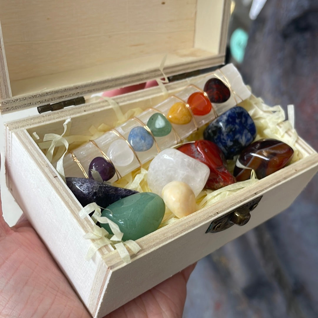 Chakra pack in wooden box - Rivendell Shop