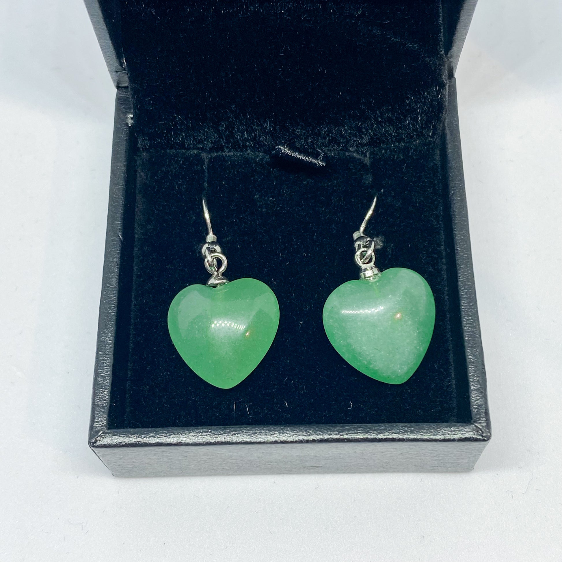 Green Aventurine Heart Earrings - Rivendell Shop