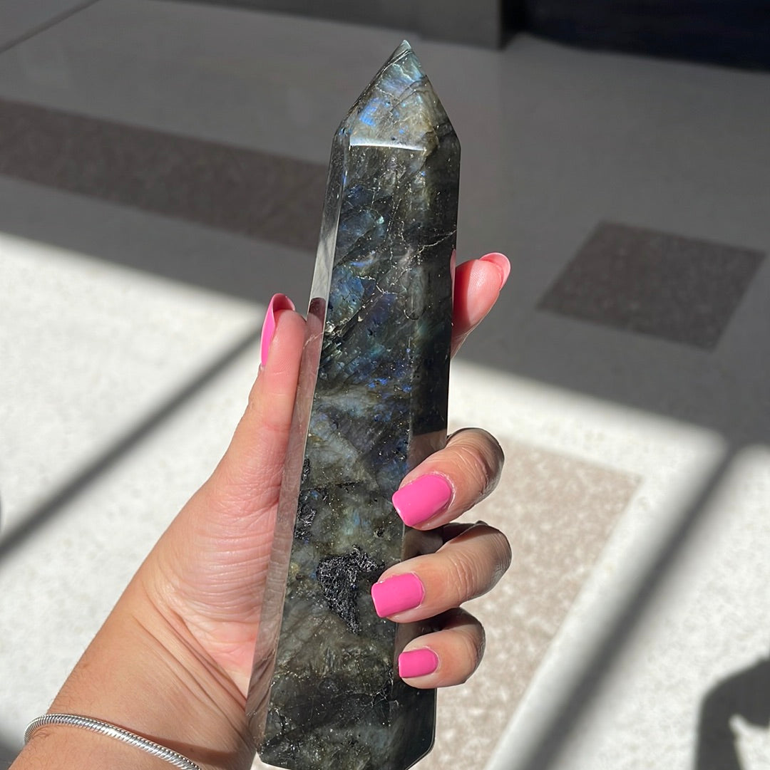 Labradorite point - Rivendell Shop