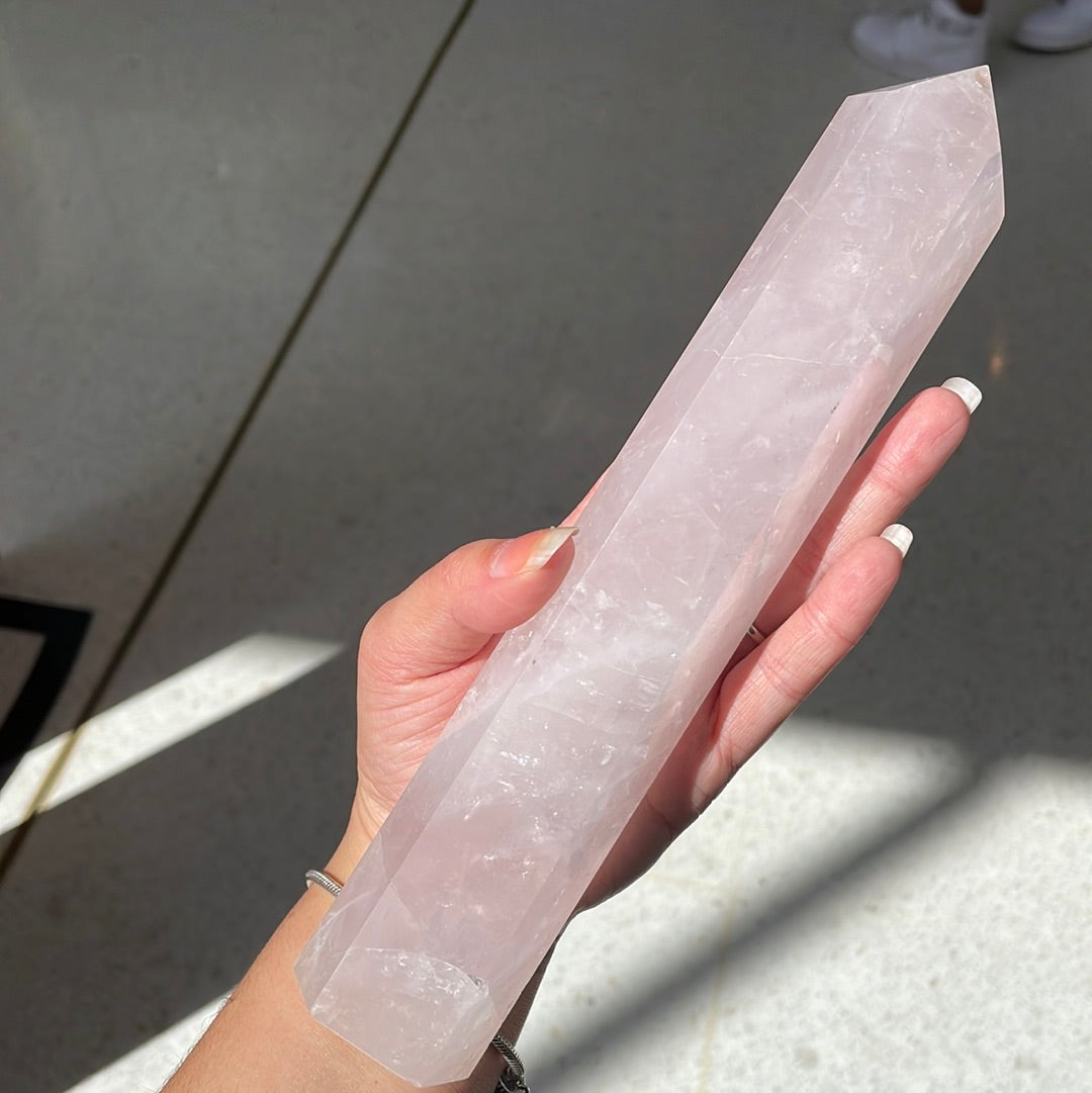 Rose quartz point - Rivendell Shop